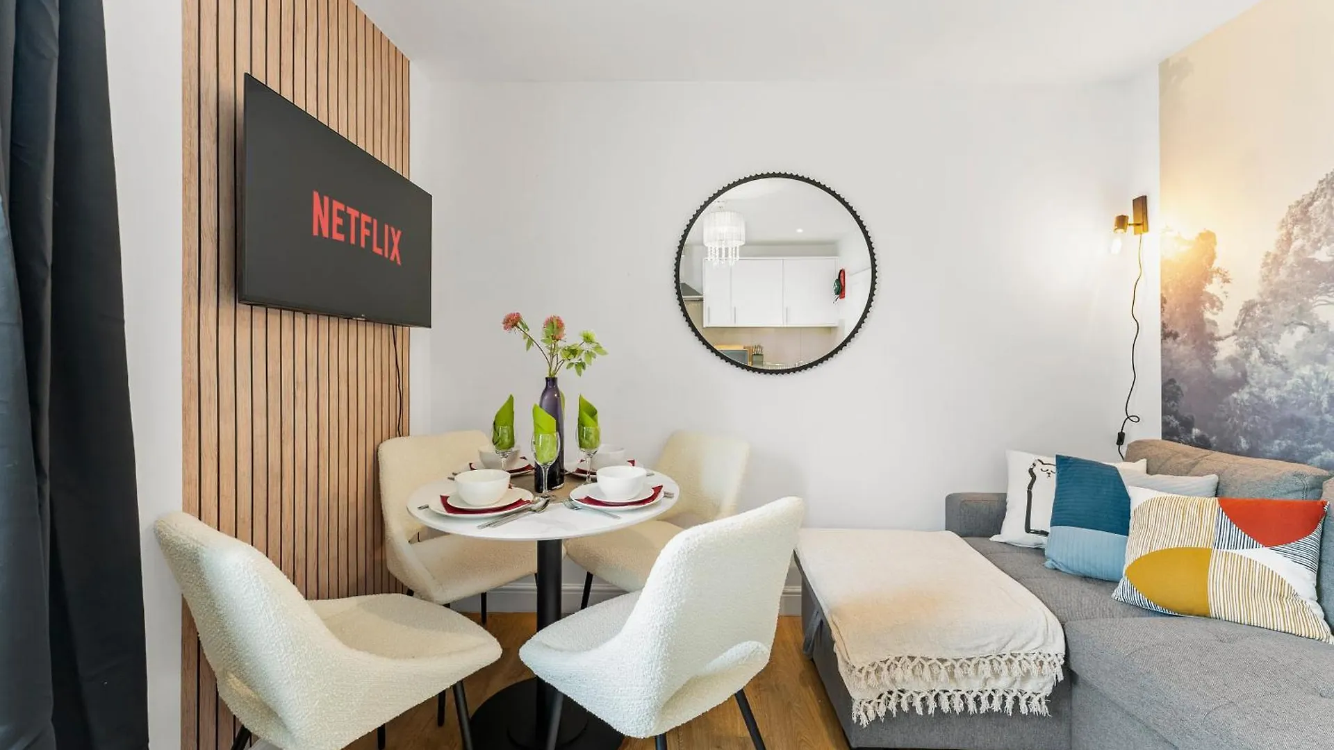 Stylish 3 Bed Flat In Brighton - Sleeps 8 Apartment