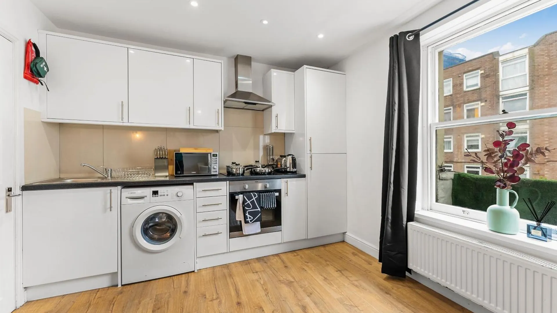 Stylish 3 Bed Flat In Brighton - Sleeps 8 Apartment